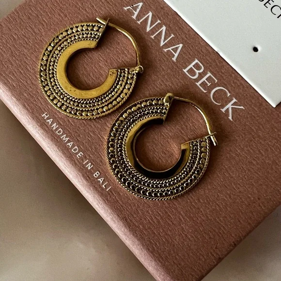 ANNA BECK Medium Smooth and Dotted Hoop Earrings - NIB - Picture 9 of 15